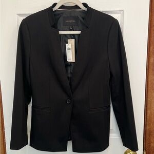 Black blazer Banana Republic Size 8P brand new with tag